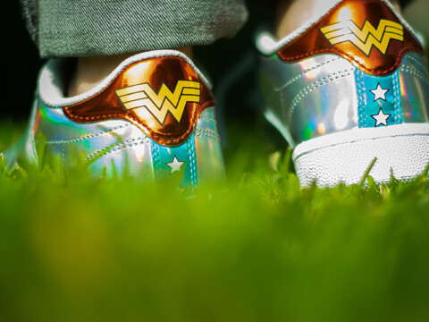 Wonder Woman 1984 | Reebok | @UnaGeek